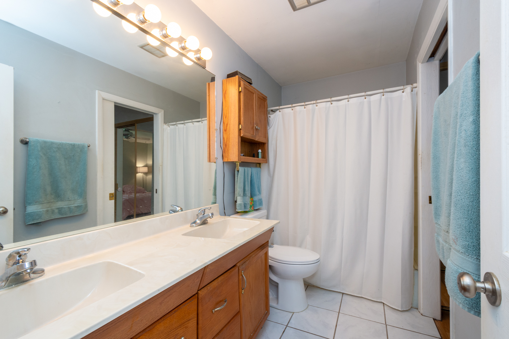 271 Sunset Lane, Antioch, IL 60002