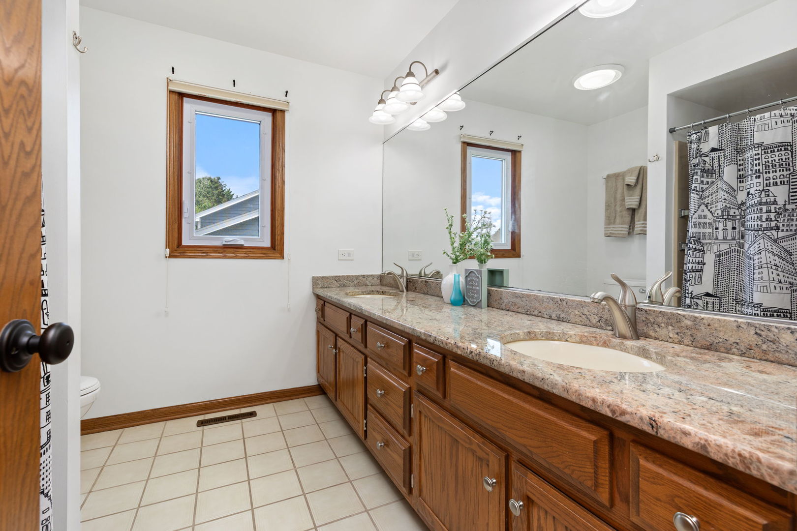 1231 Averill Drive, Batavia, IL 60510