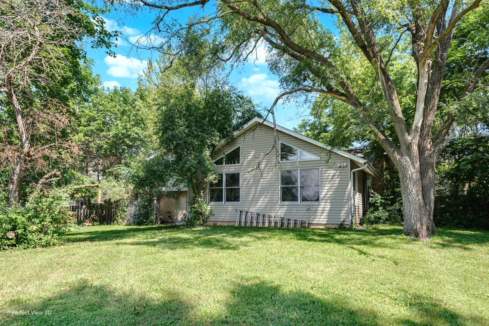 2291 Shannondale Drive, Libertyville, IL 60048