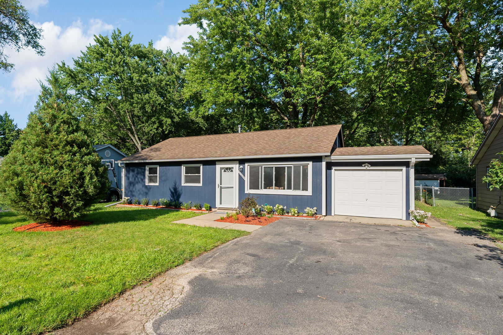 37285 N Piper Lane, Lake Villa, IL 60046