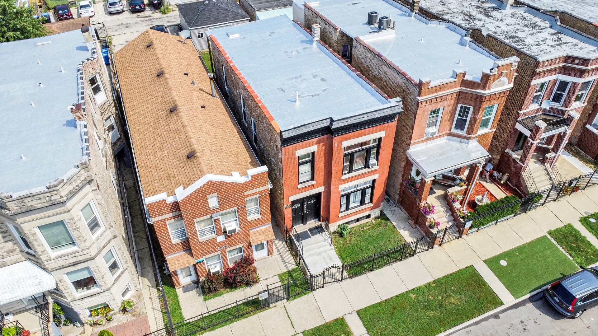 3326 W Crystal Street, Chicago, IL 60651