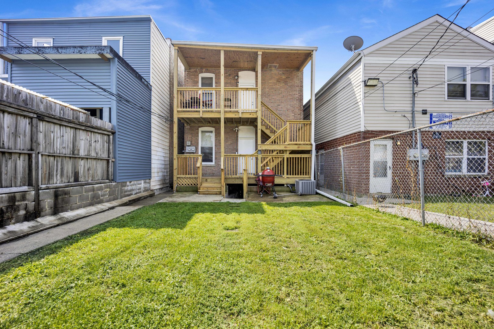 3326 W Crystal Street, Chicago, IL 60651