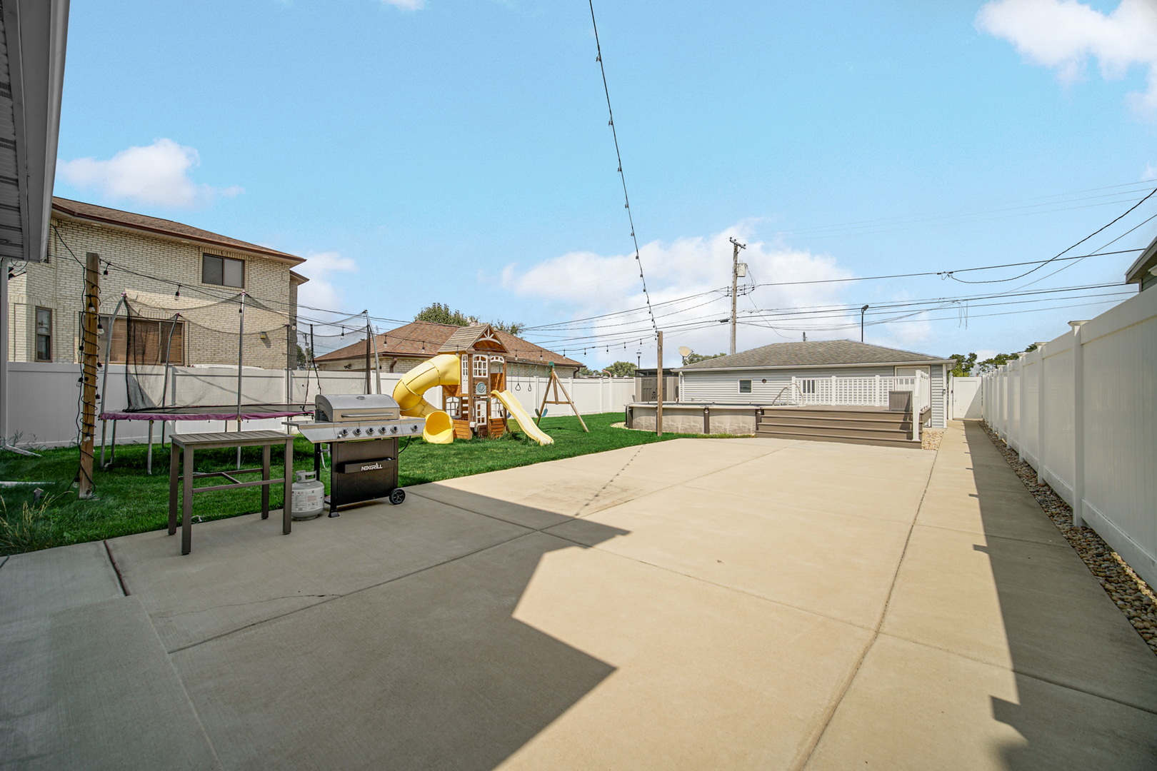 1305 N 11th Avenue, Melrose Park, IL 60160
