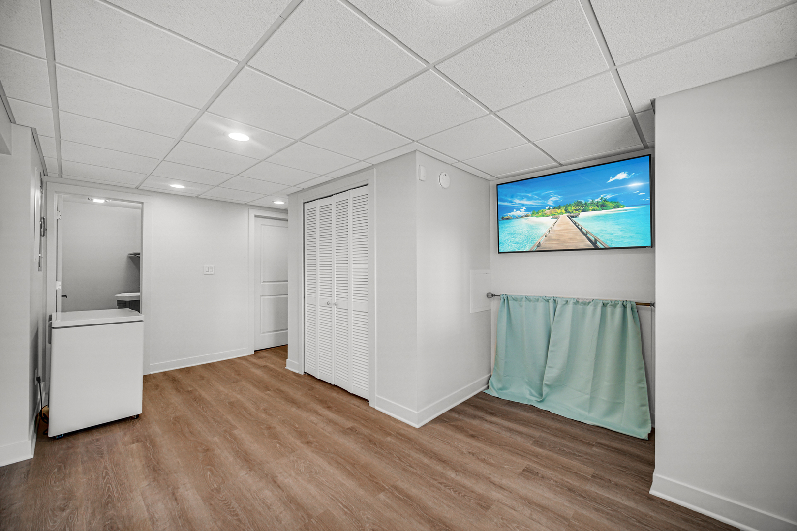 1305 N 11th Avenue, Melrose Park, IL 60160