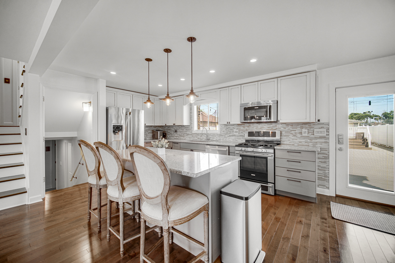1305 N 11th Avenue, Melrose Park, IL 60160
