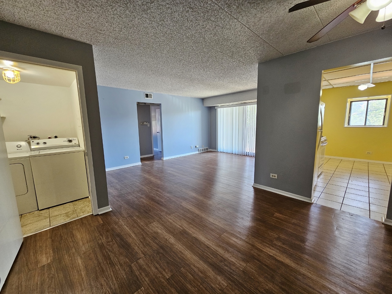 4845 137th Street #C19, Crestwood, IL 60418