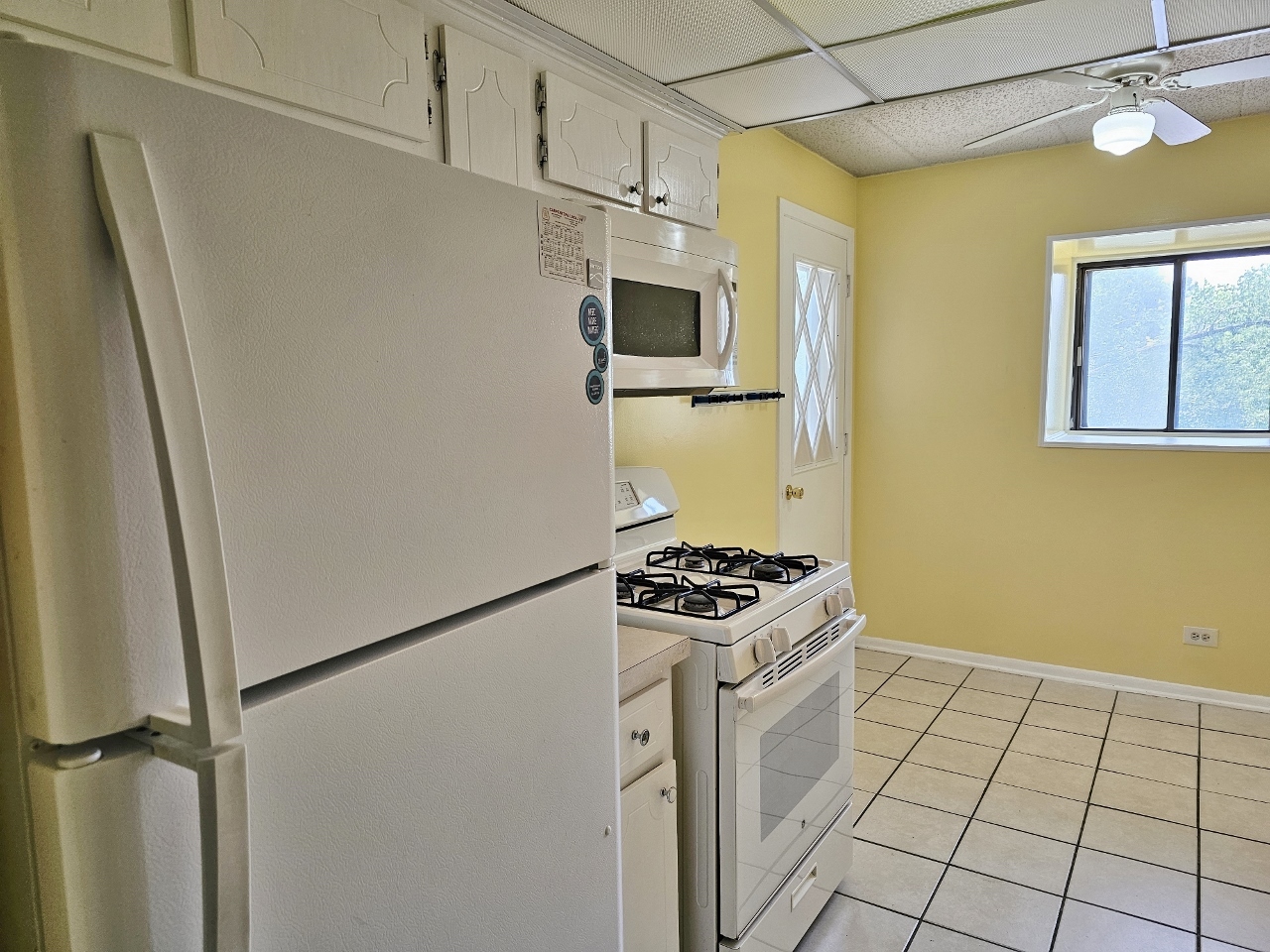 4845 137th Street #C19, Crestwood, IL 60418