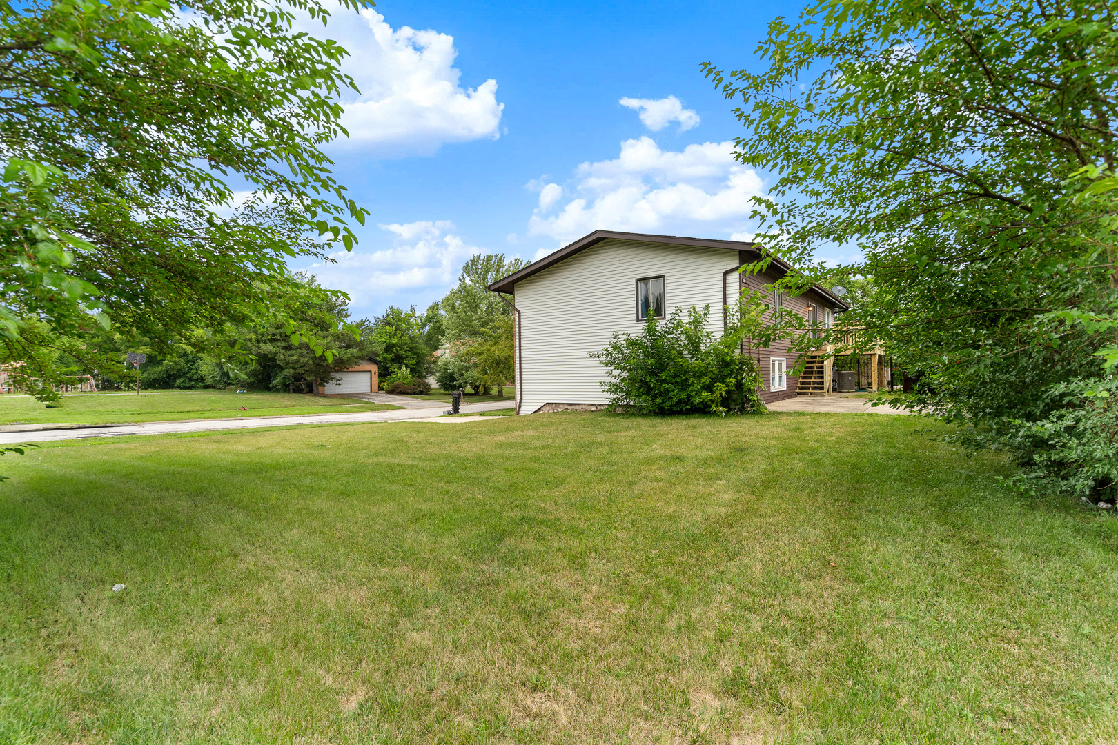 3111 Smoke Tree Court, Hazel Crest, IL 60429