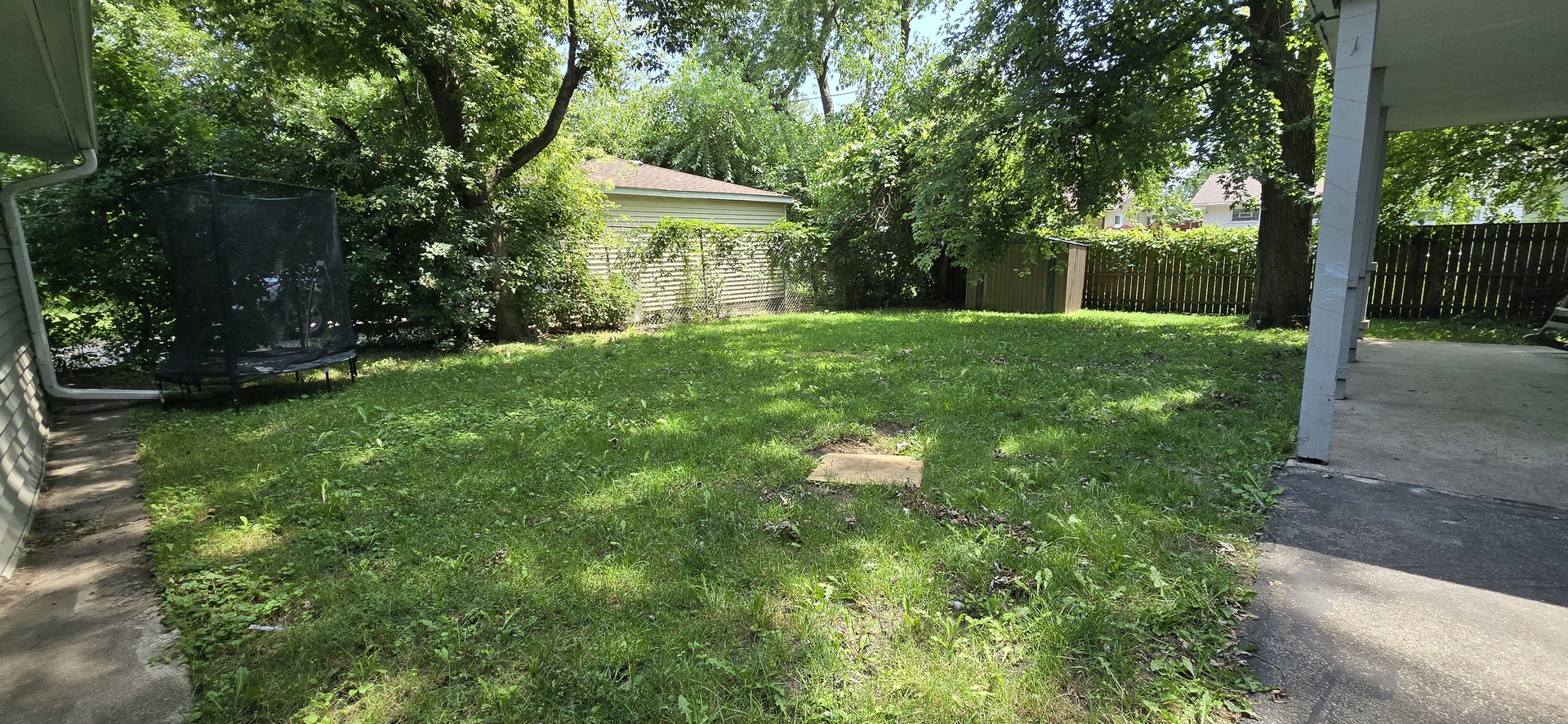 3043 Sussex Avenue, Markham, IL 60428