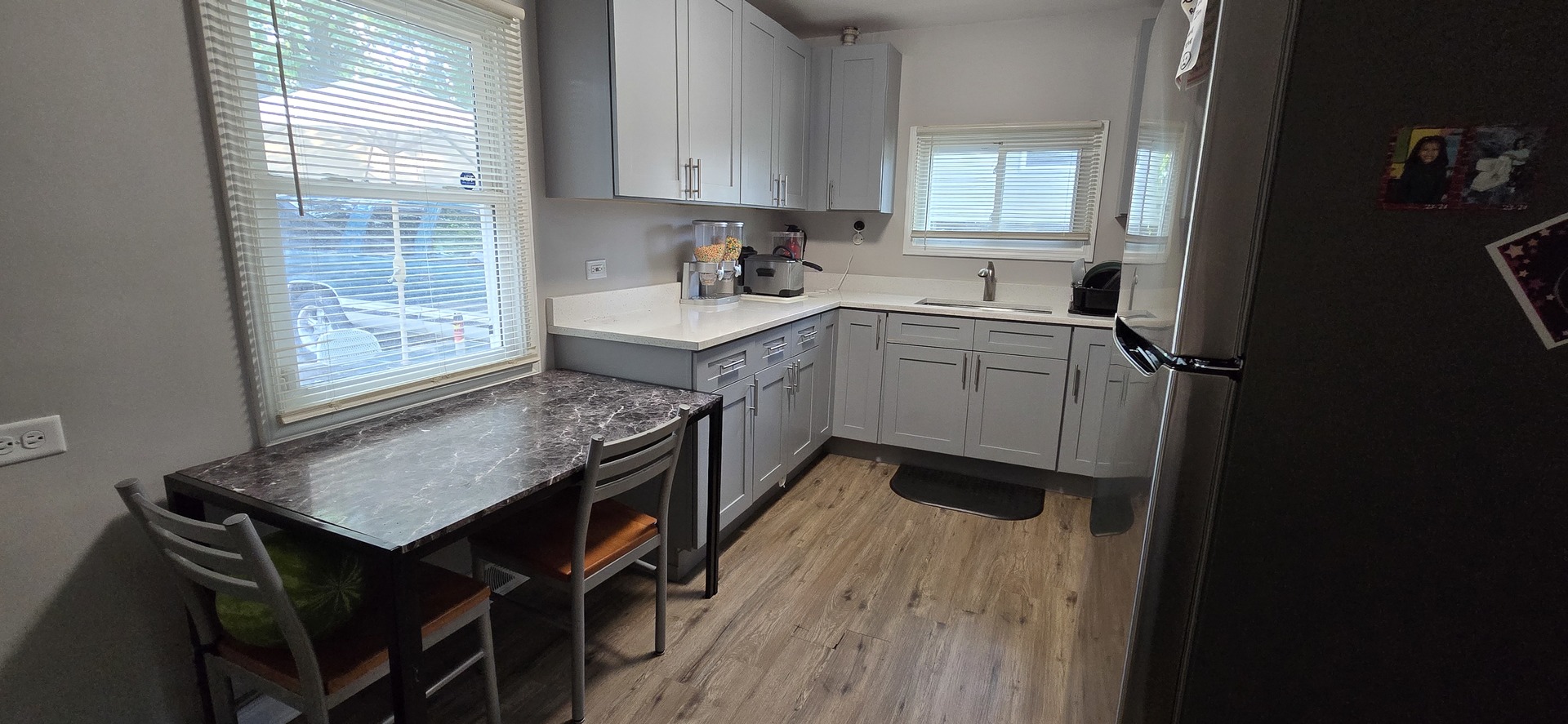 3043 Sussex Avenue, Markham, IL 60428