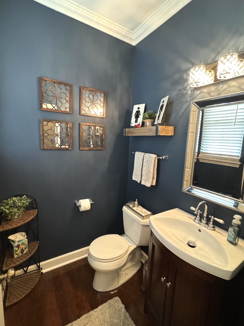 2827 White Thorn Circle, Naperville, IL 60564