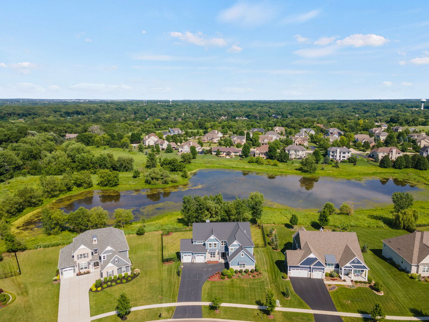 4720 Foley Lane, St. Charles, IL 60175