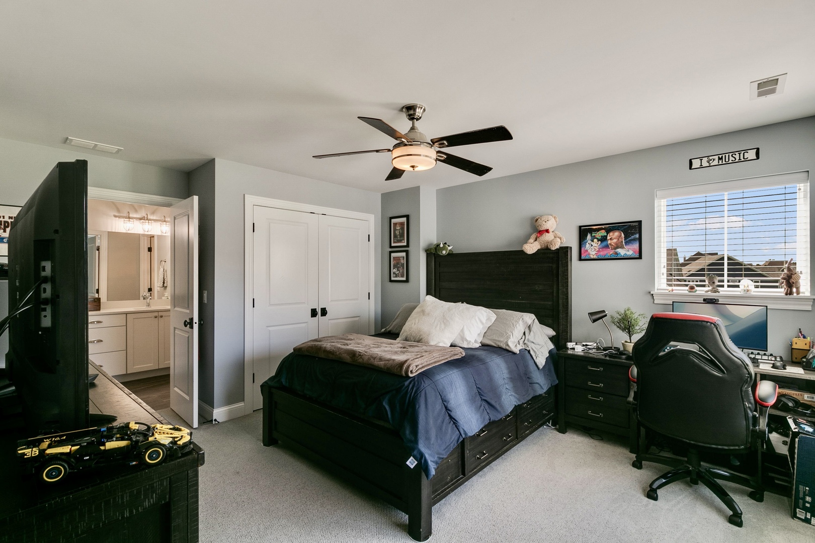 4720 Foley Lane, St. Charles, IL 60175