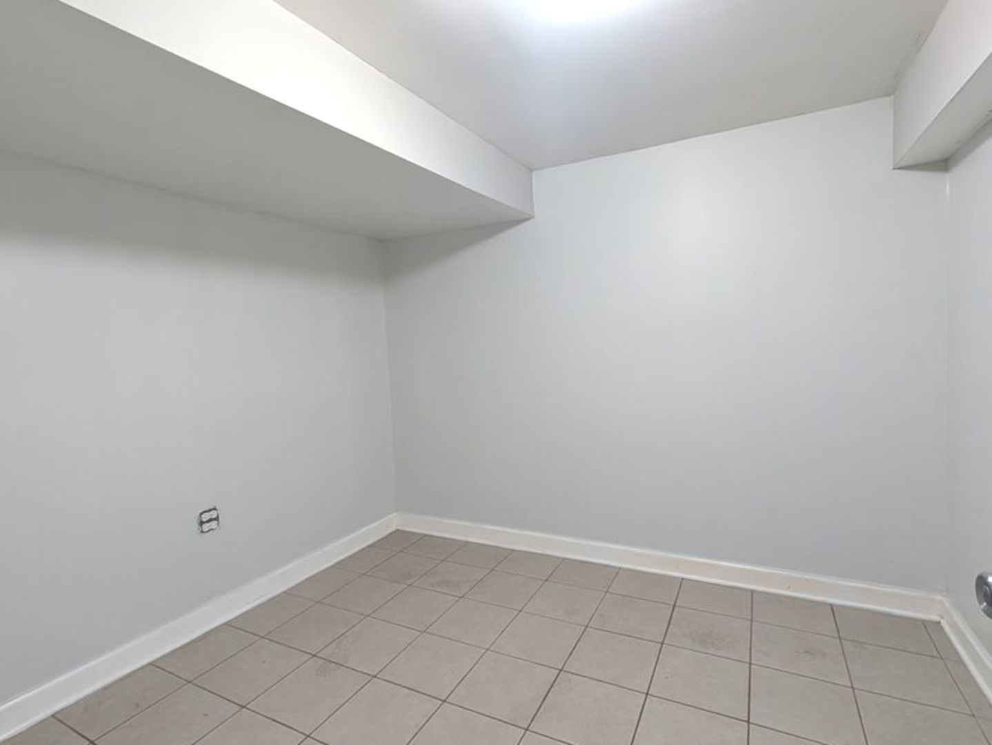 2093 Sutherland Place #2093, Hoffman Estates, IL 60169