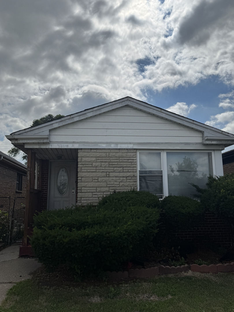 8443 S STATE Street, Chicago, IL 60619