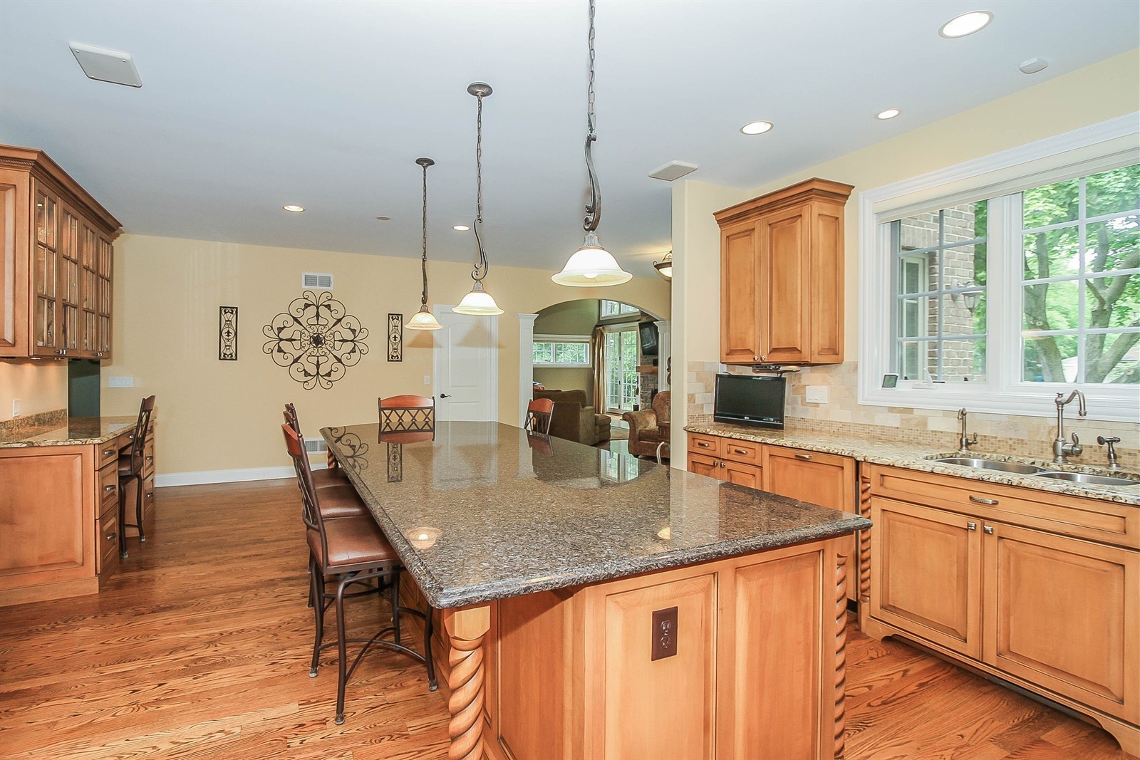 204 E Clarendon Street, Prospect Heights, IL 60070