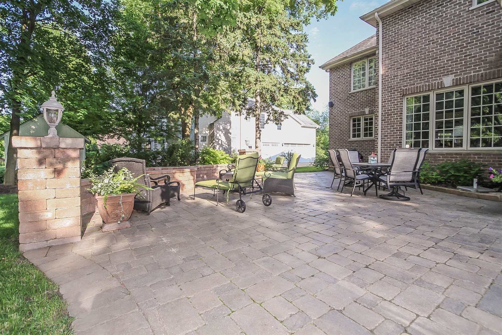 204 E Clarendon Street, Prospect Heights, IL 60070