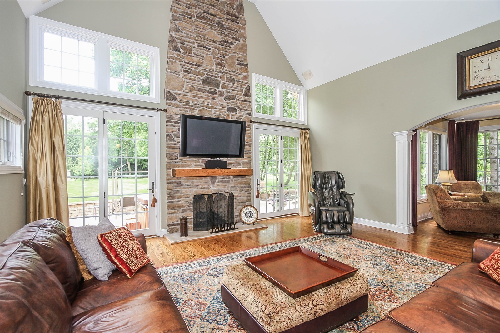 204 E Clarendon Street, Prospect Heights, IL 60070