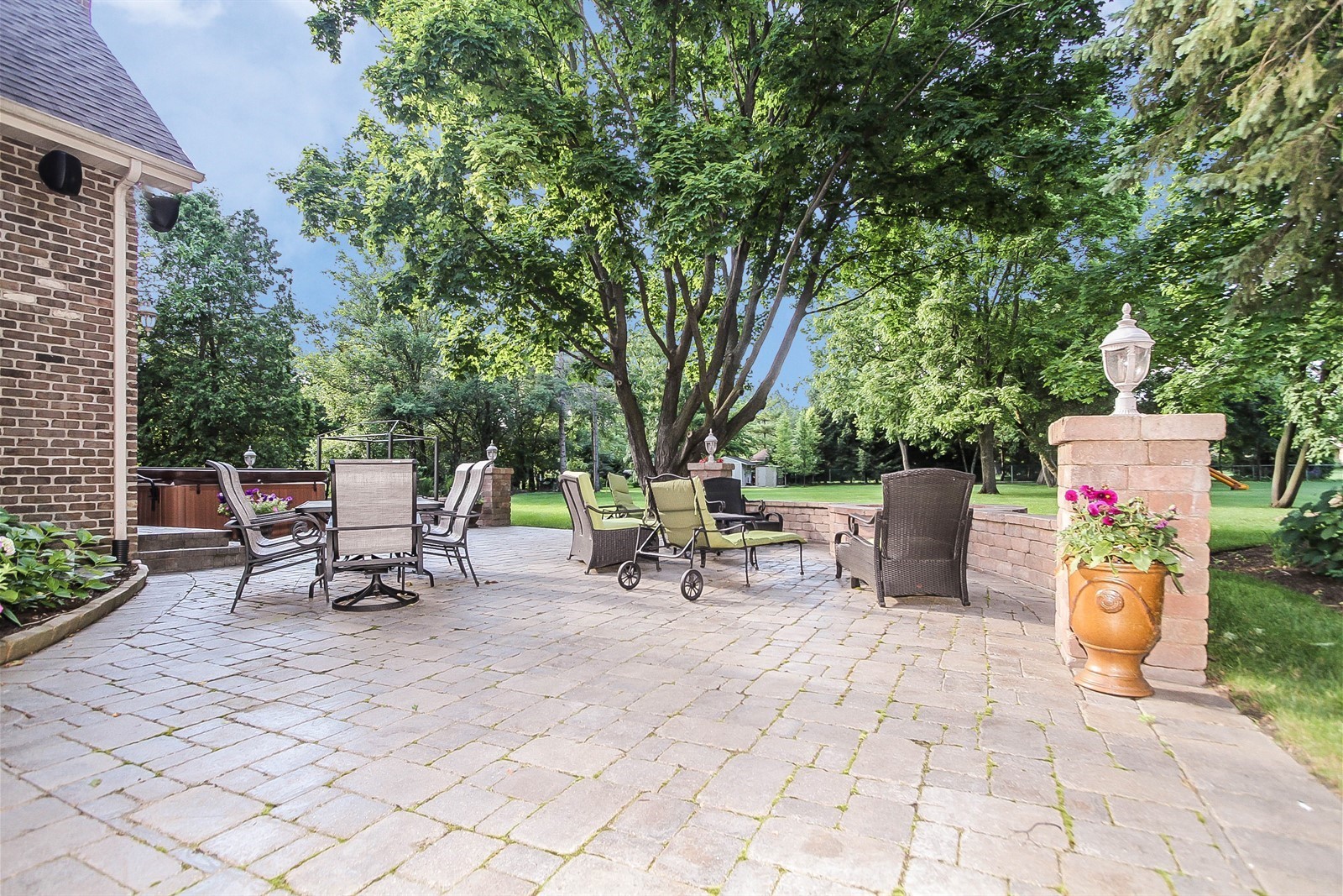 204 E Clarendon Street, Prospect Heights, IL 60070