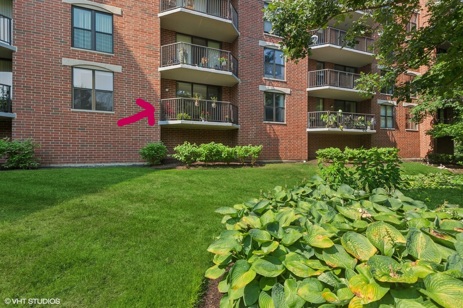 511 Aurora Avenue #108, Naperville, IL 60540