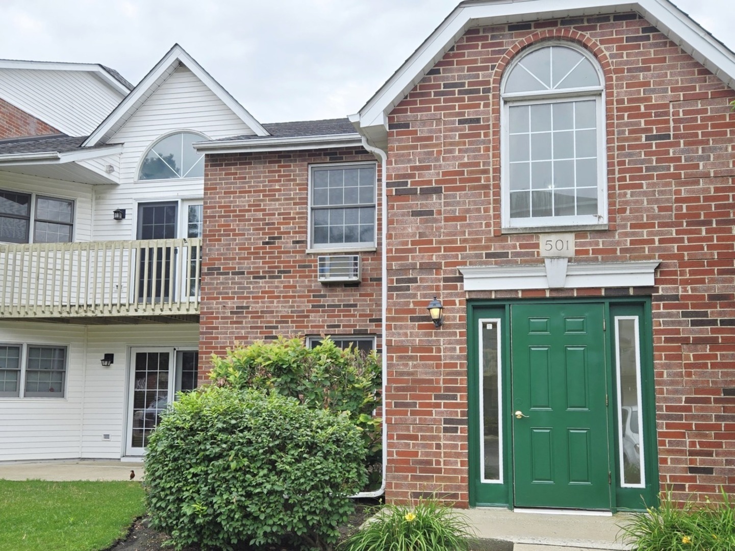 501 Leah Lane #2A, Woodstock, IL 60098