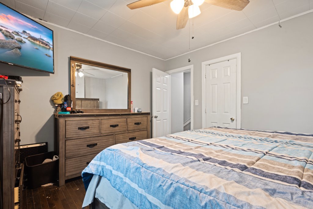 3710 W 60th Place, Chicago, IL 60629