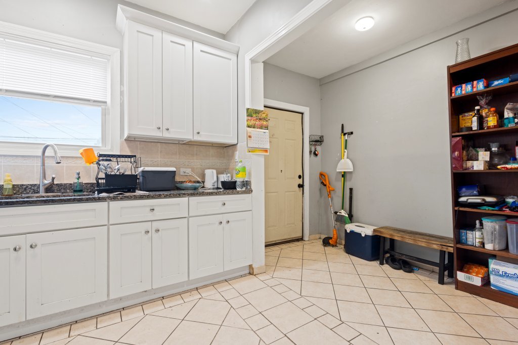 3710 W 60th Place, Chicago, IL 60629