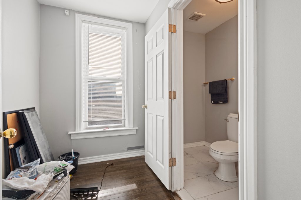 3710 W 60th Place, Chicago, IL 60629