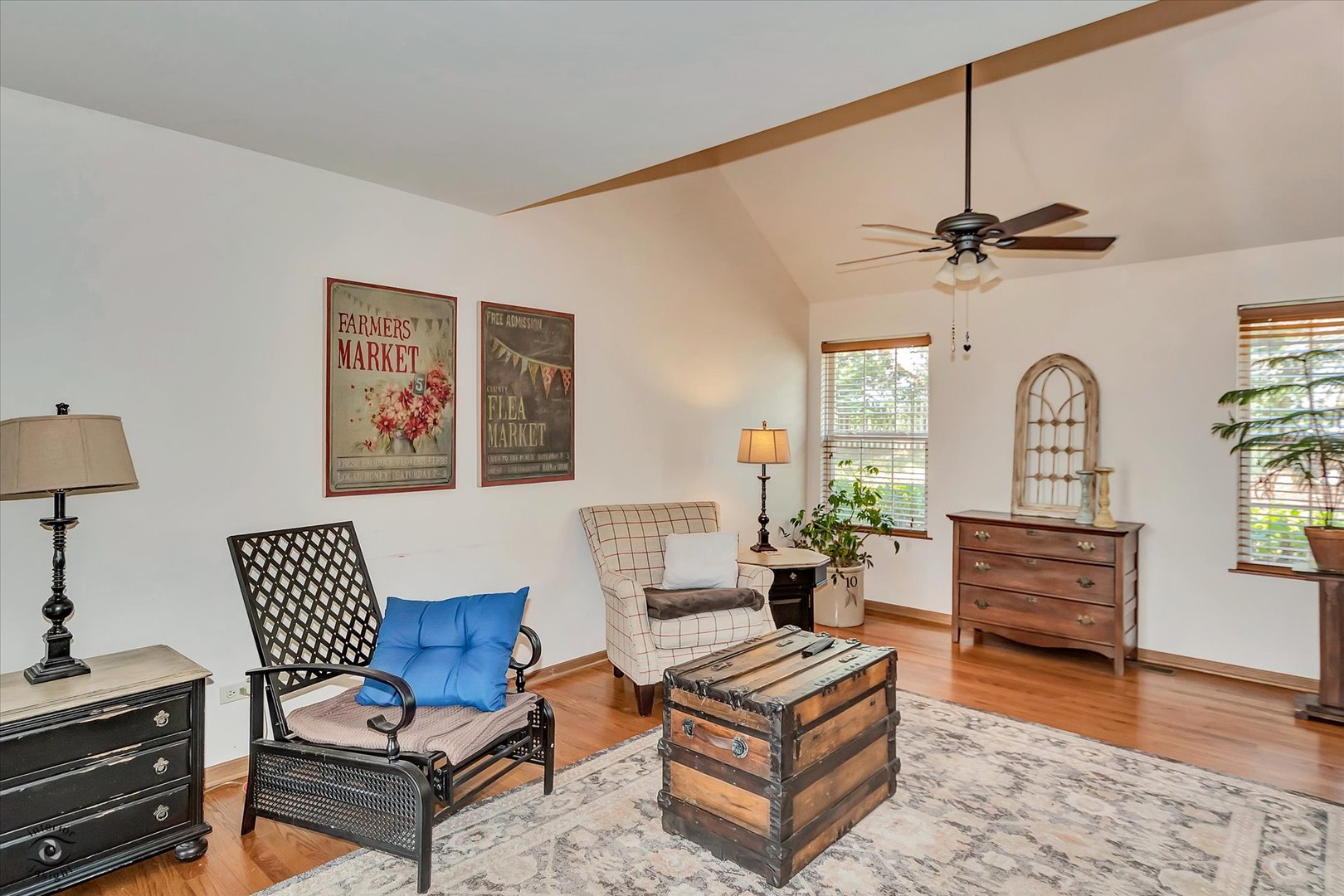 901 Barton Lane, Peotone, IL 60468