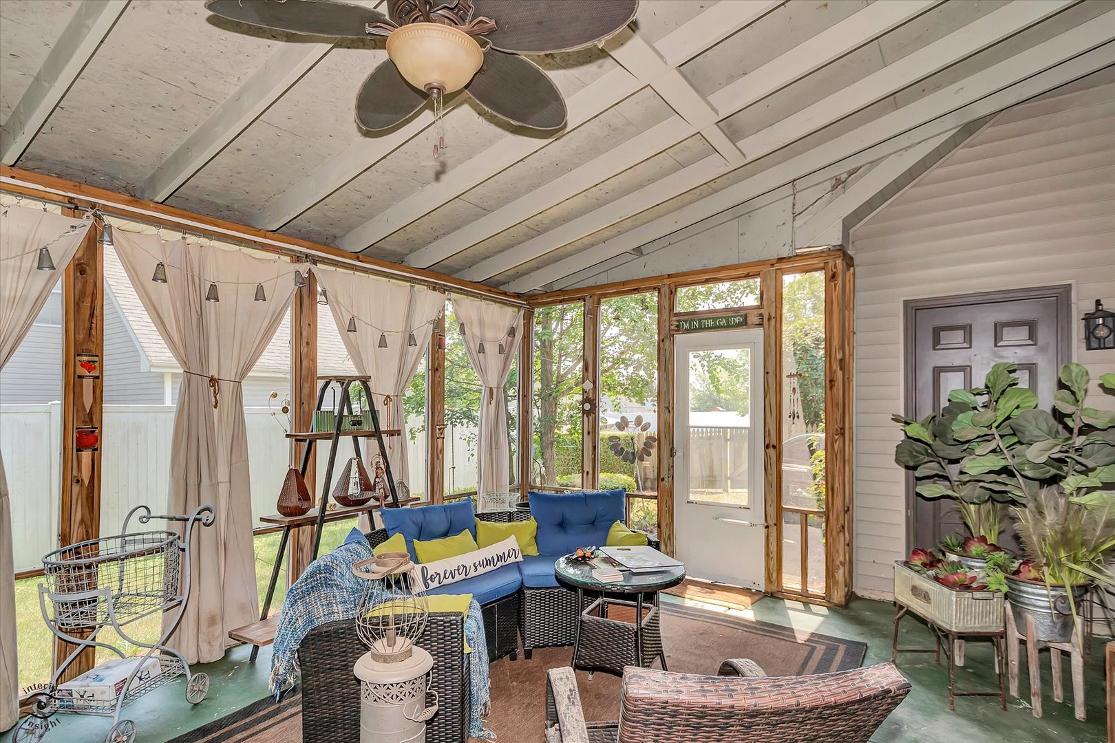 901 Barton Lane, Peotone, IL 60468