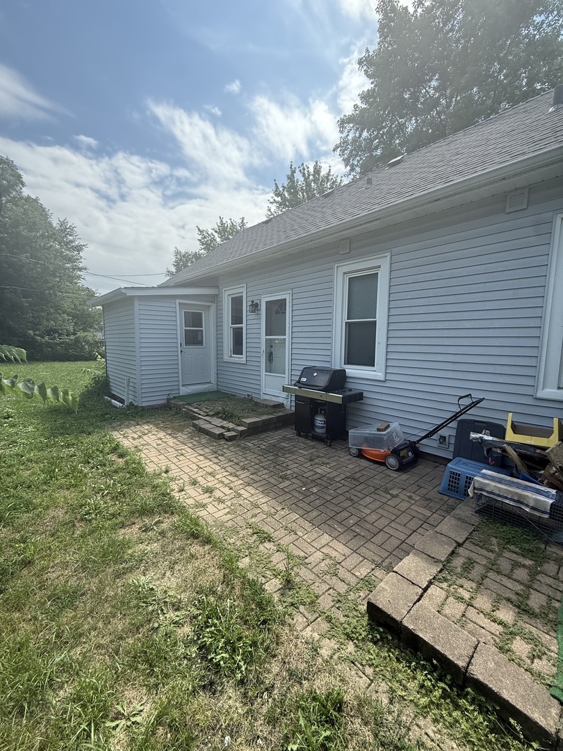 218 Hughes Avenue, Lockport, IL 60441