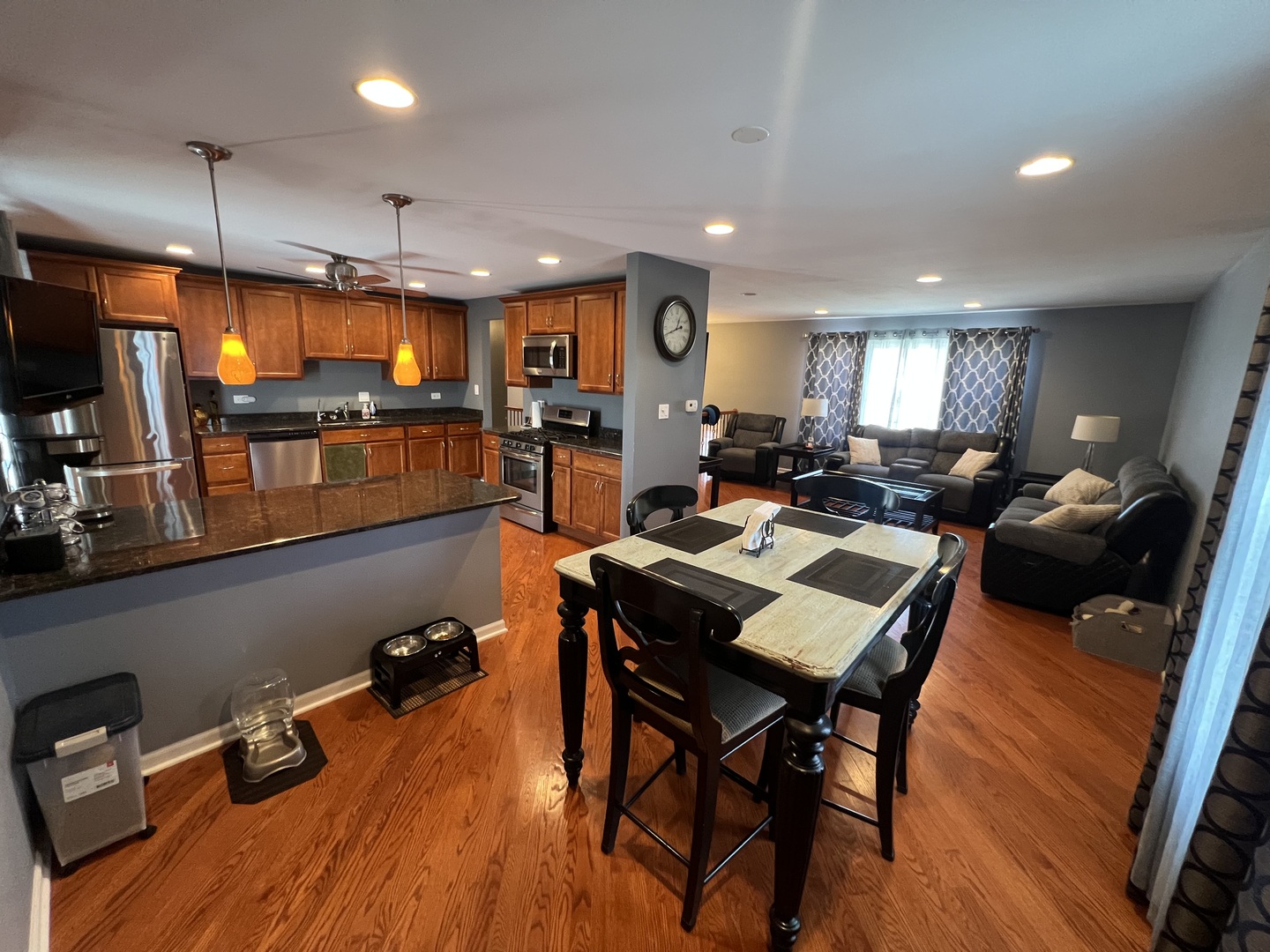 20242 S Rosewood Court, Frankfort, IL 60423