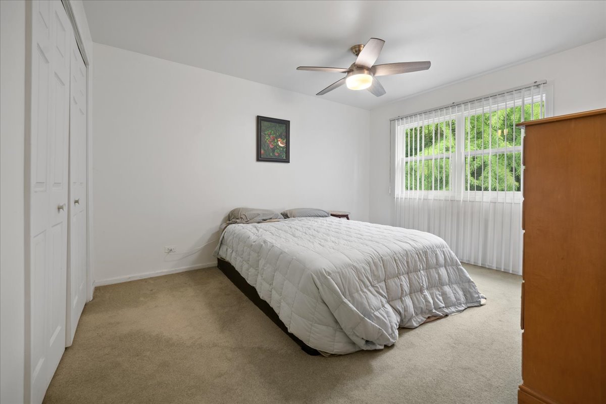 1N730 Macqueen Drive, West Chicago, IL 60185