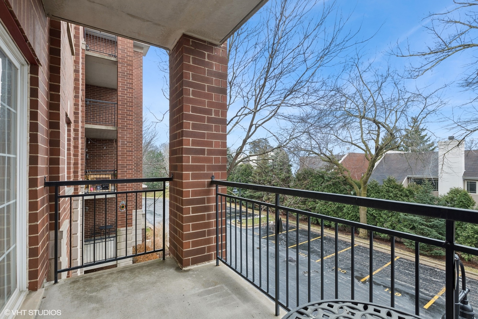 1479 MILWAUKEE Avenue #205, Libertyville, IL 60048