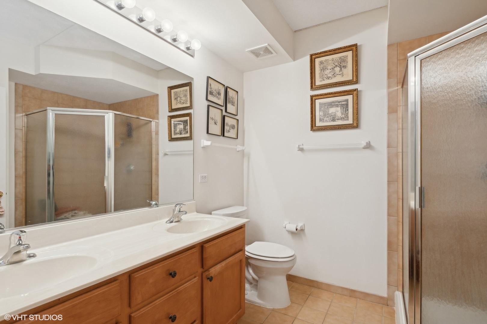 1479 MILWAUKEE Avenue #205, Libertyville, IL 60048