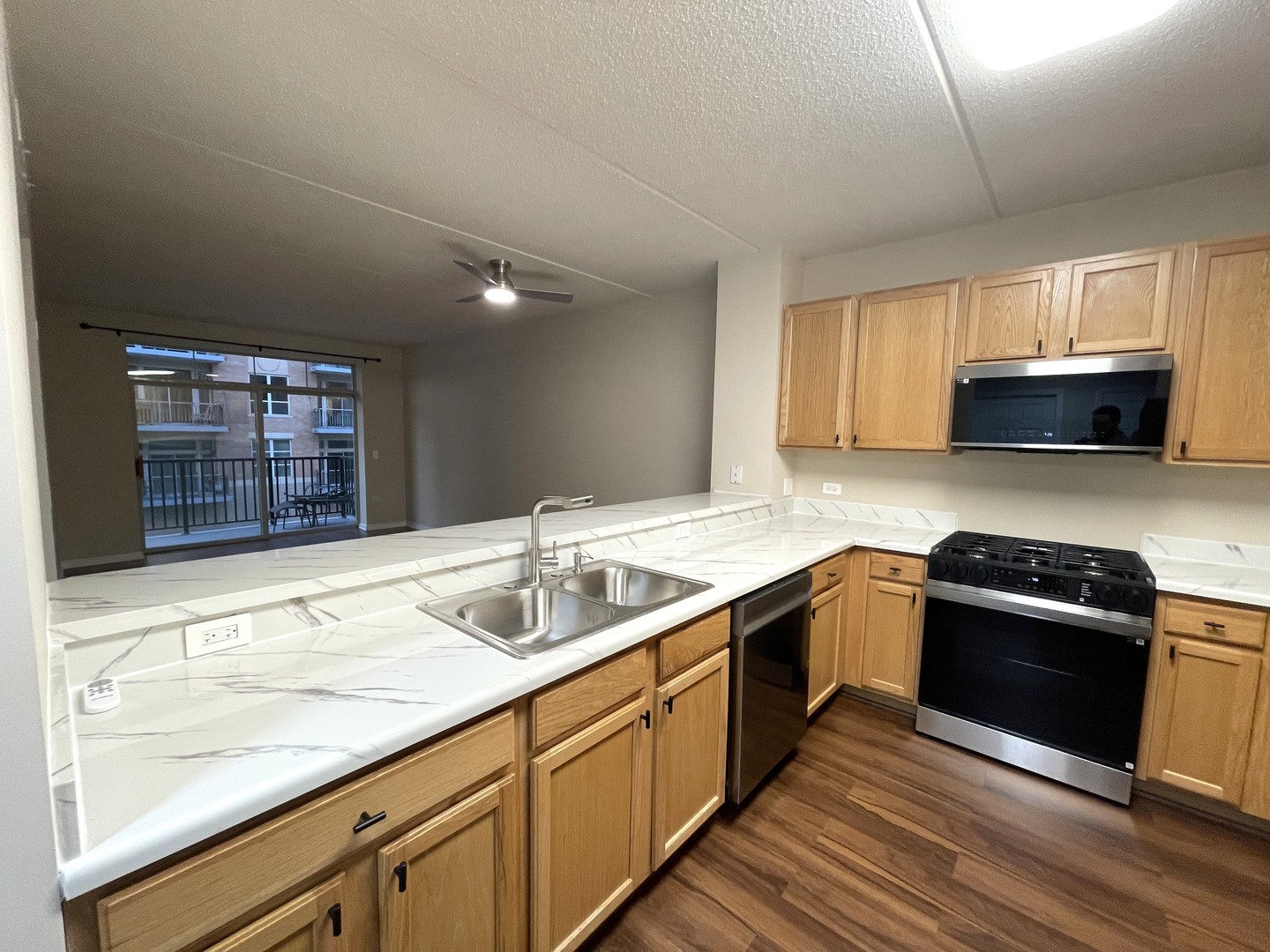 656 Pearson Street #309, Des Plaines, IL 60016