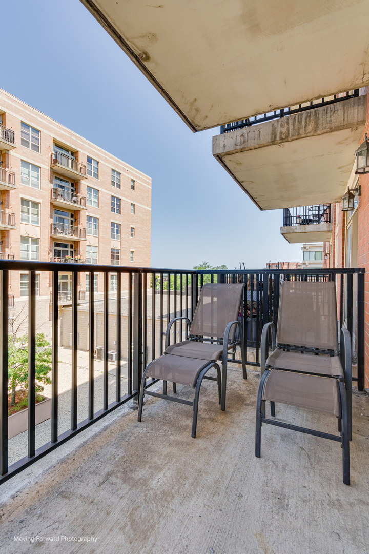 656 Pearson Street #309, Des Plaines, IL 60016