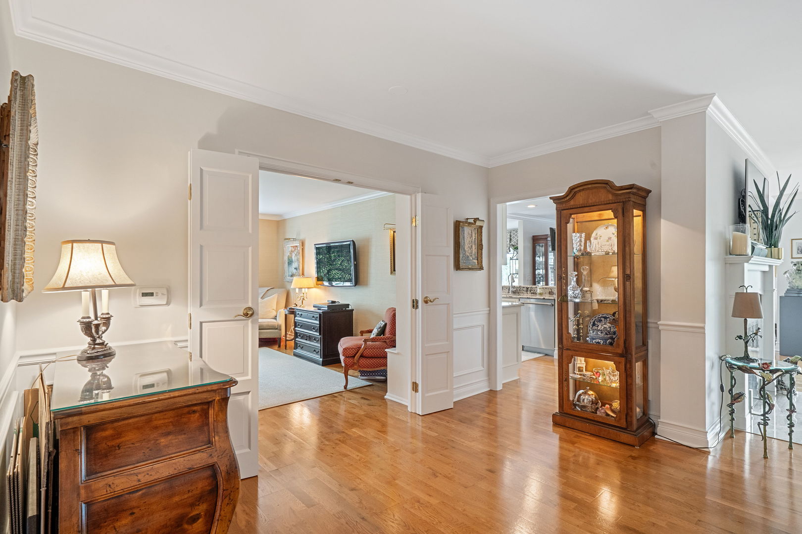 5 Oak Brook Club Drive #N303, Oak Brook, IL 60523