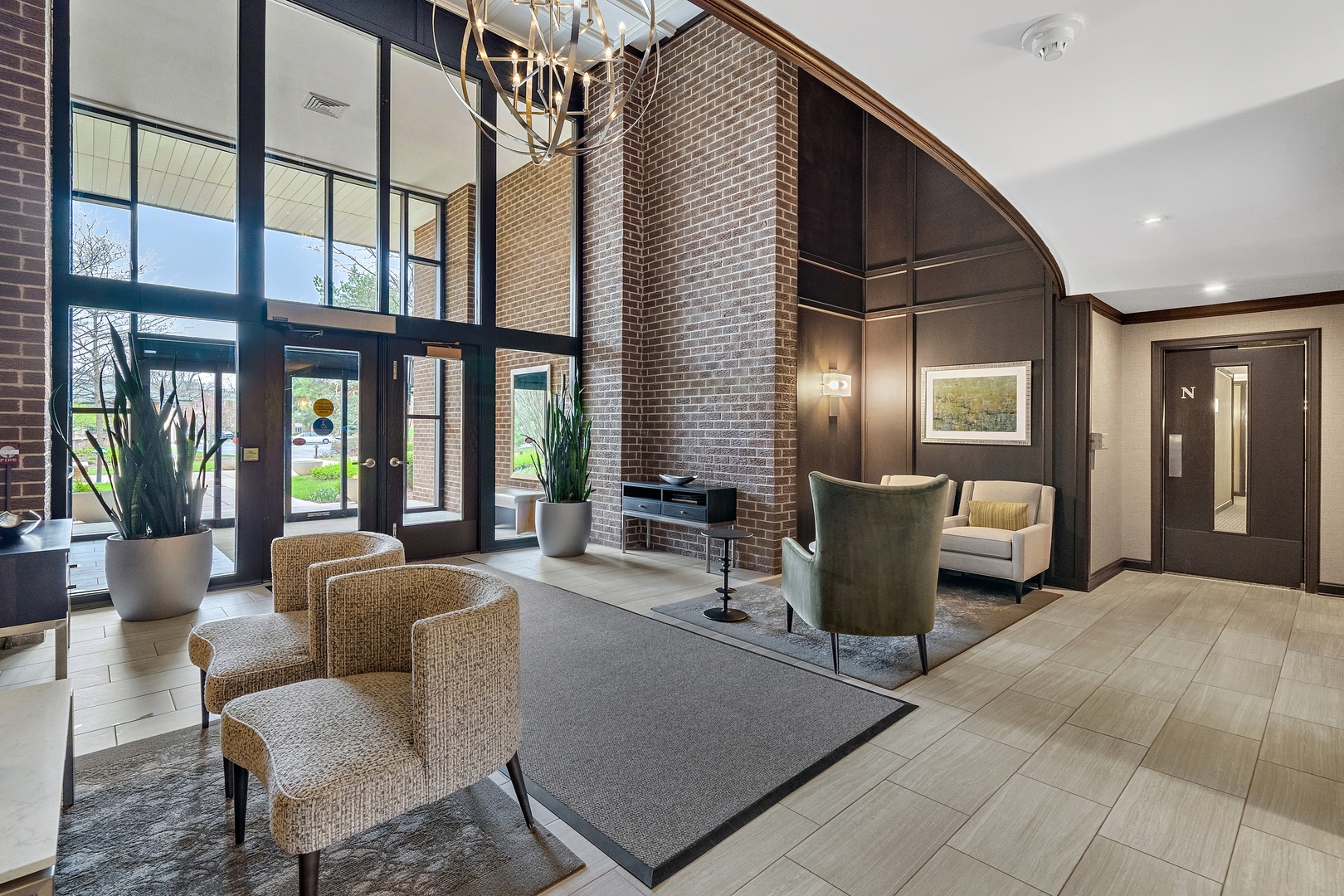 5 Oak Brook Club Drive #N303, Oak Brook, IL 60523