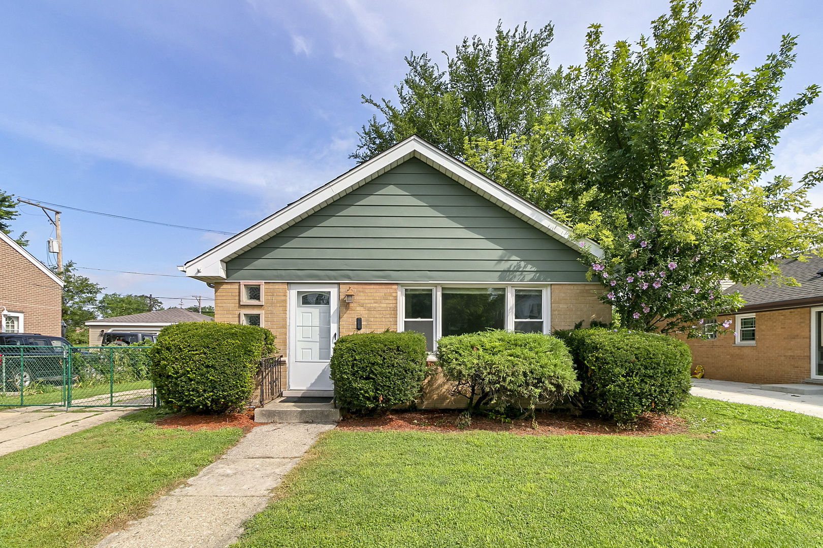 348 E Quincy Street, Riverside, IL 60546