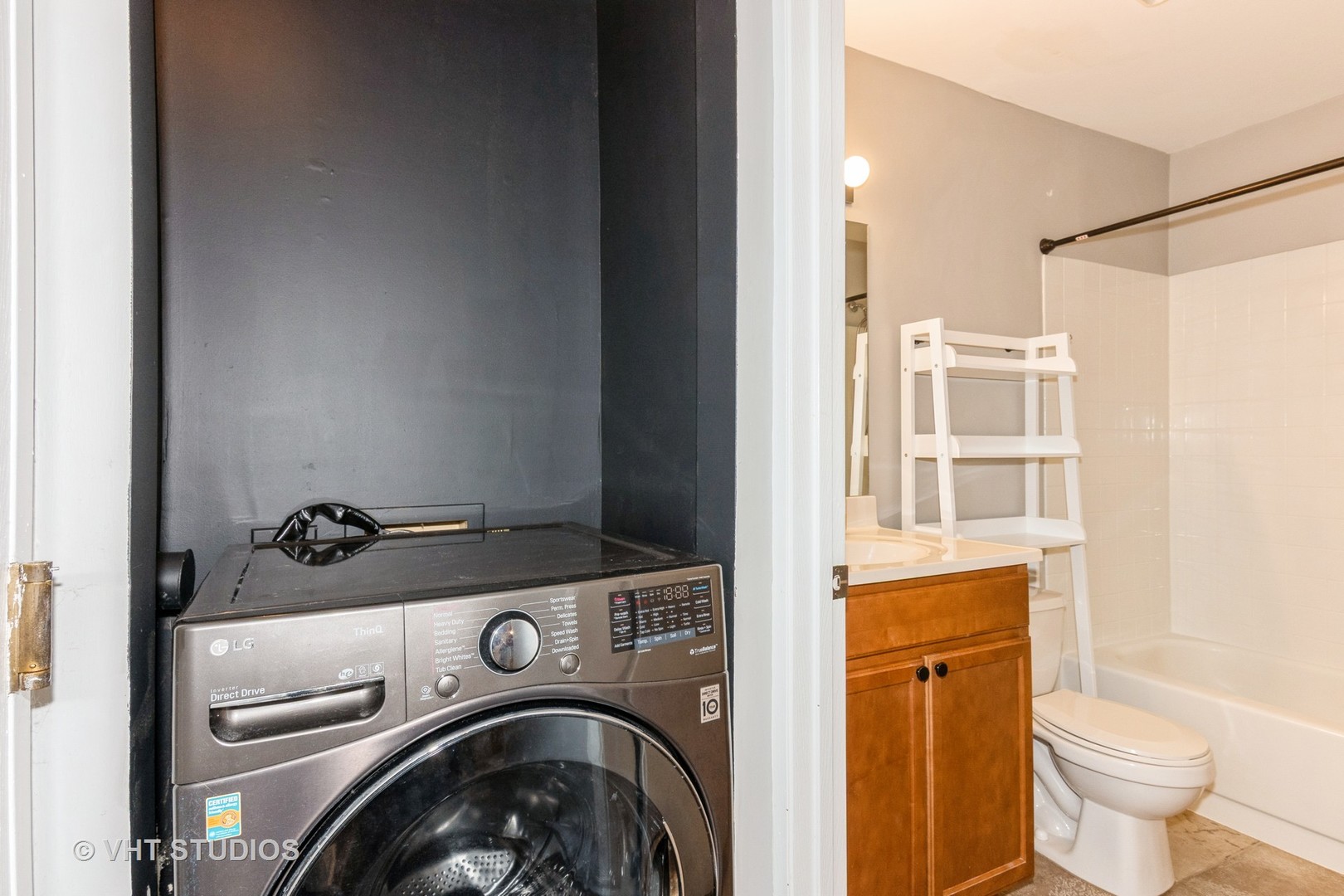 1561 Raymond Drive #103, Naperville, IL 60563