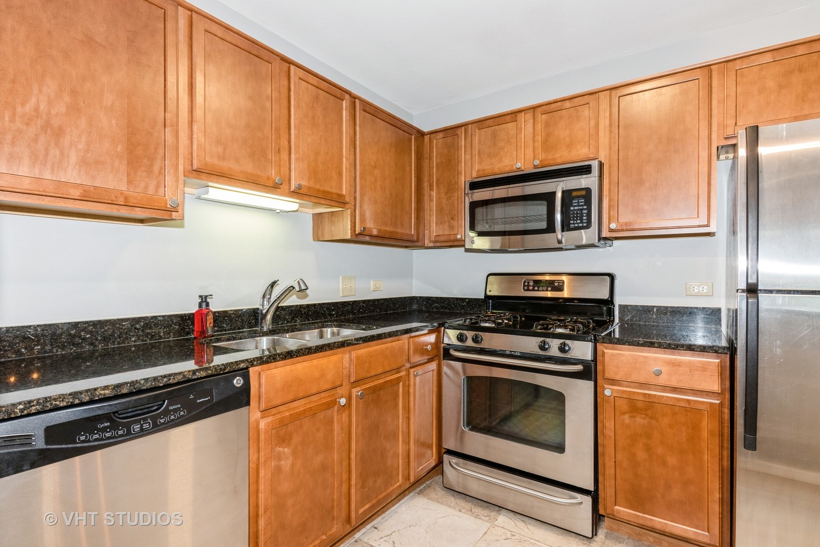 1561 Raymond Drive #103, Naperville, IL 60563