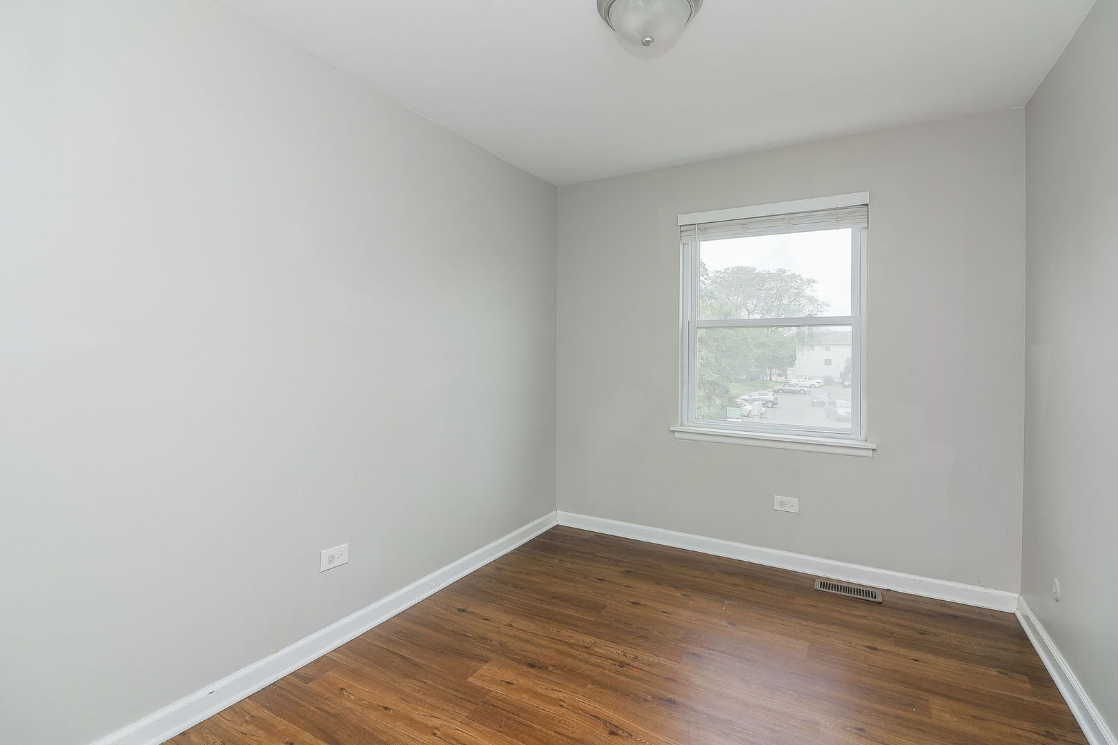 2V Fernwood Drive, Bolingbrook, IL 60440