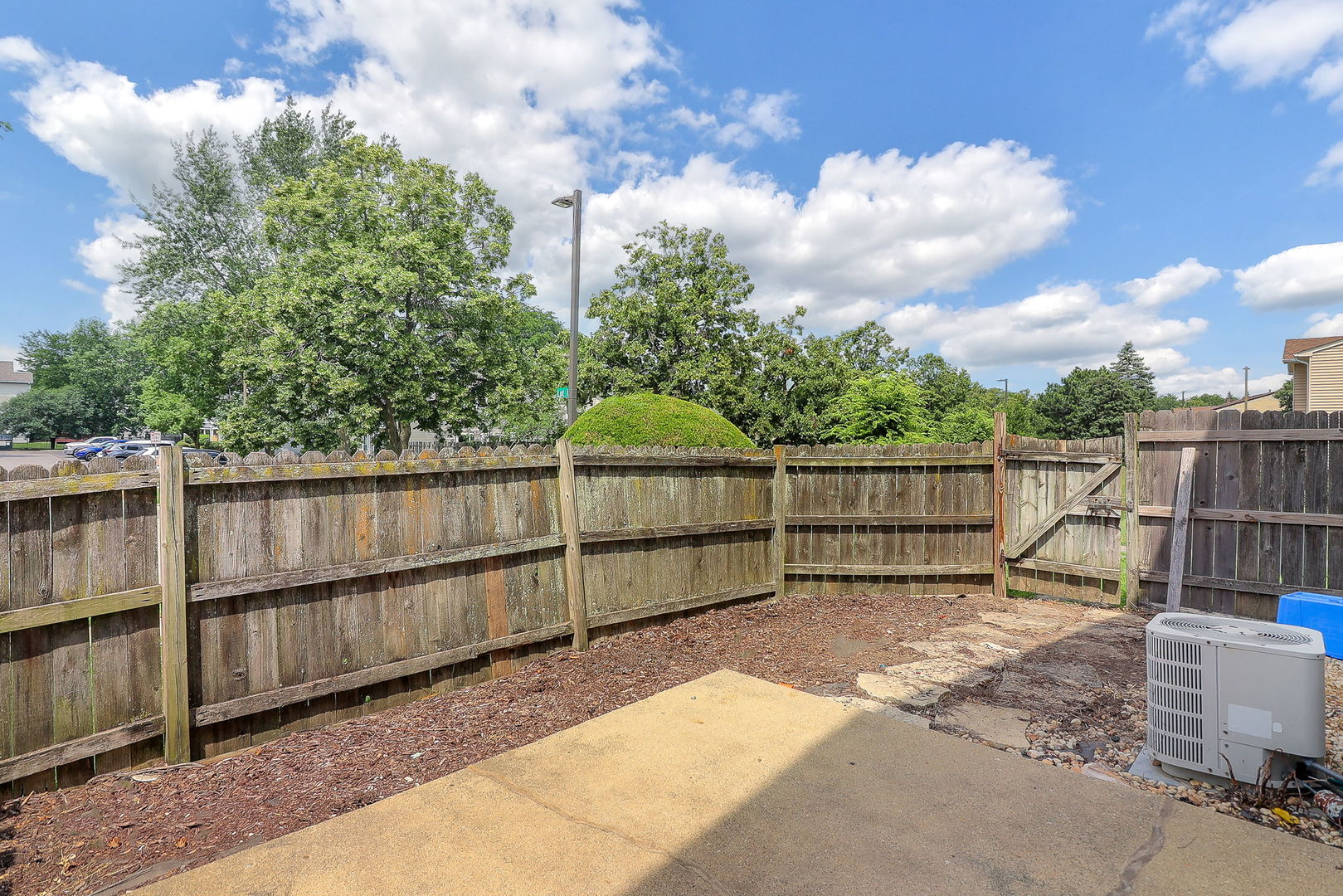 2V Fernwood Drive, Bolingbrook, IL 60440