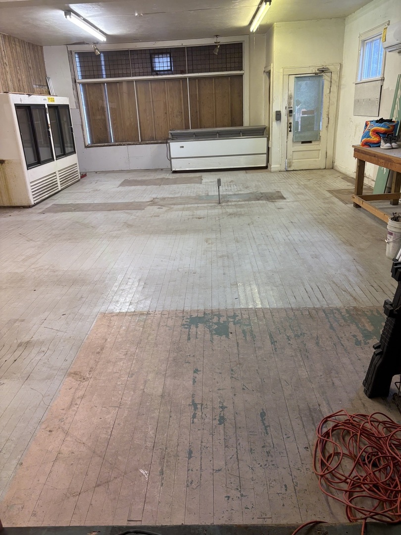 914-916 N Winnebago Street, Rockford, IL 61103