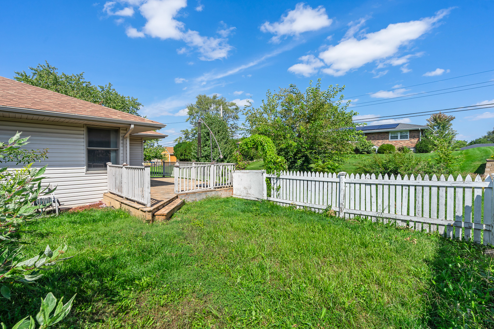 1616 Barthelone Street, Crest Hill, IL 60403
