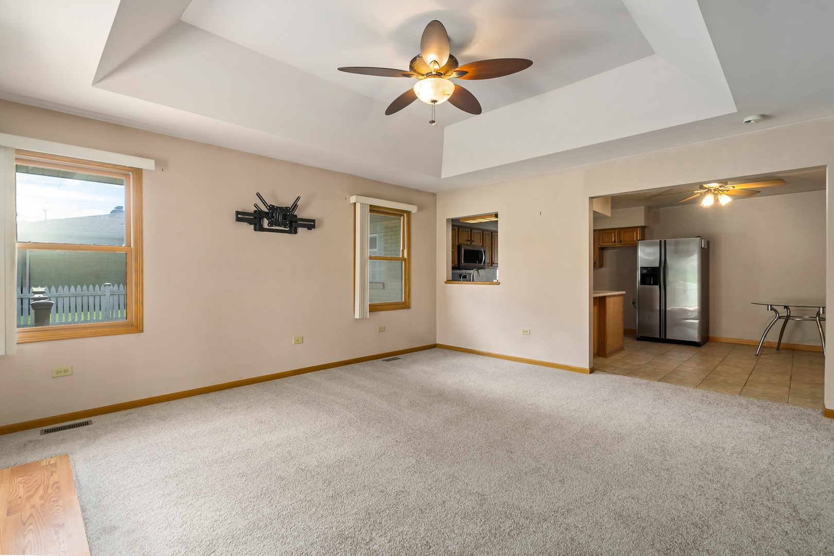 1616 Barthelone Street, Crest Hill, IL 60403