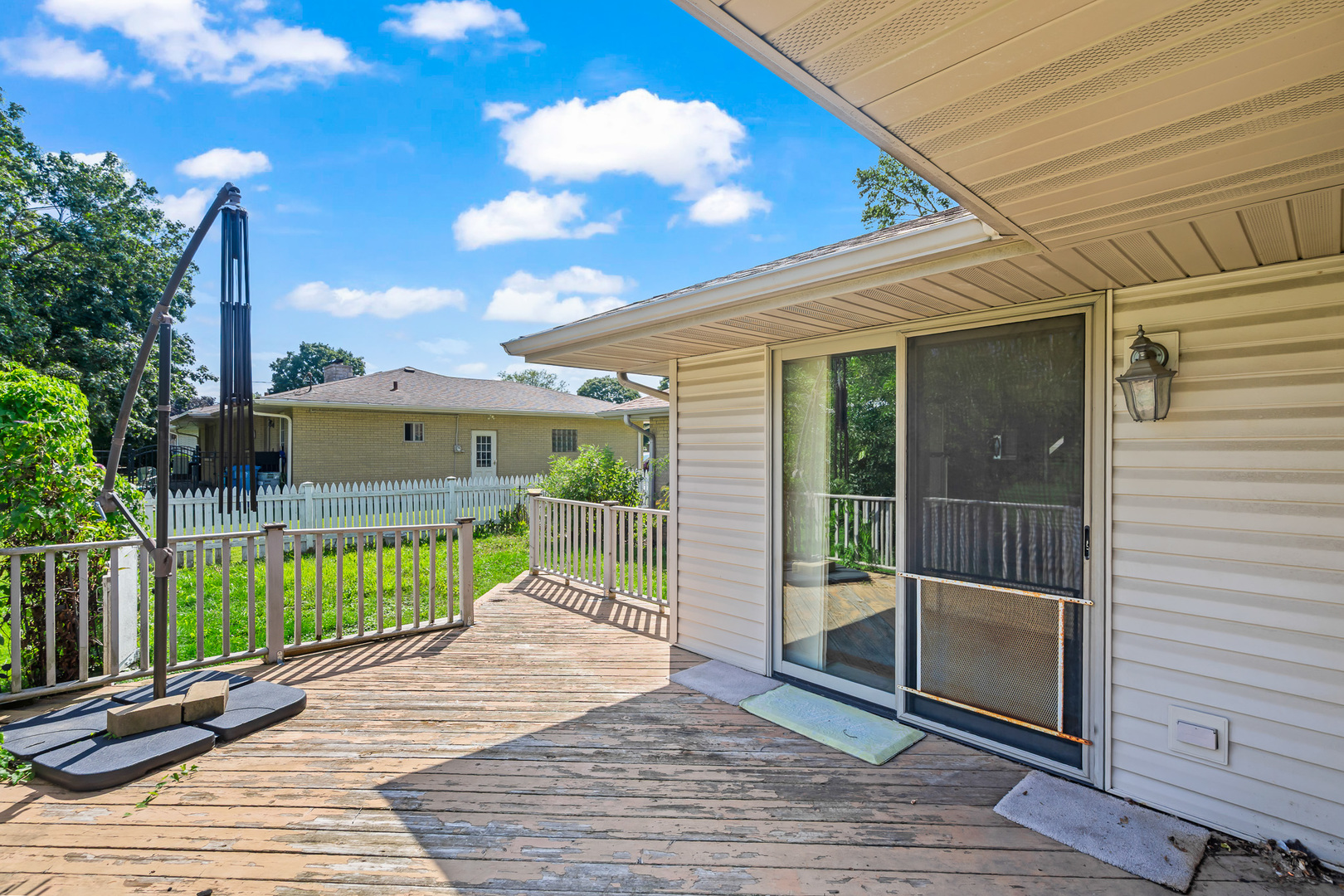 1616 Barthelone Street, Crest Hill, IL 60403
