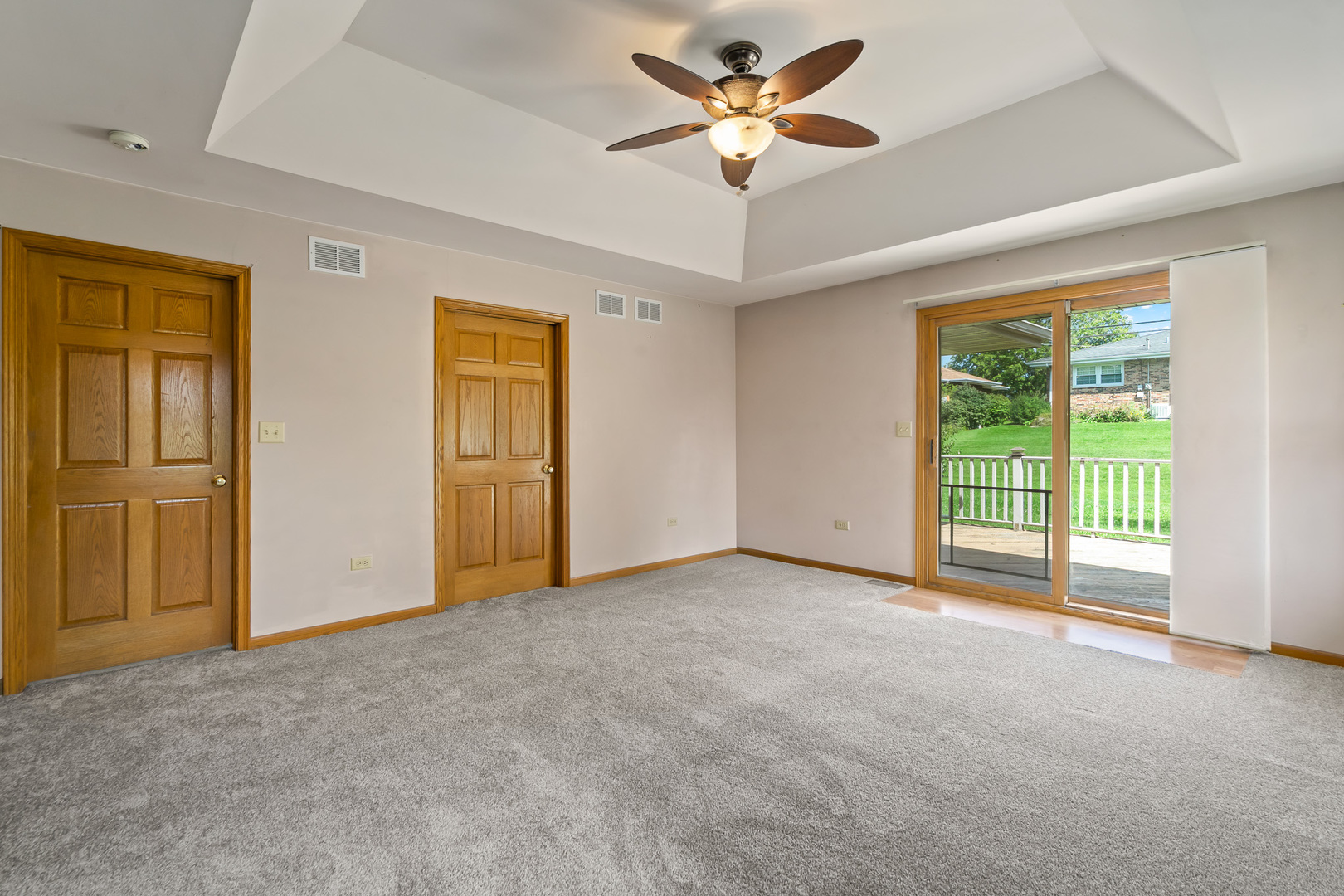 1616 Barthelone Street, Crest Hill, IL 60403