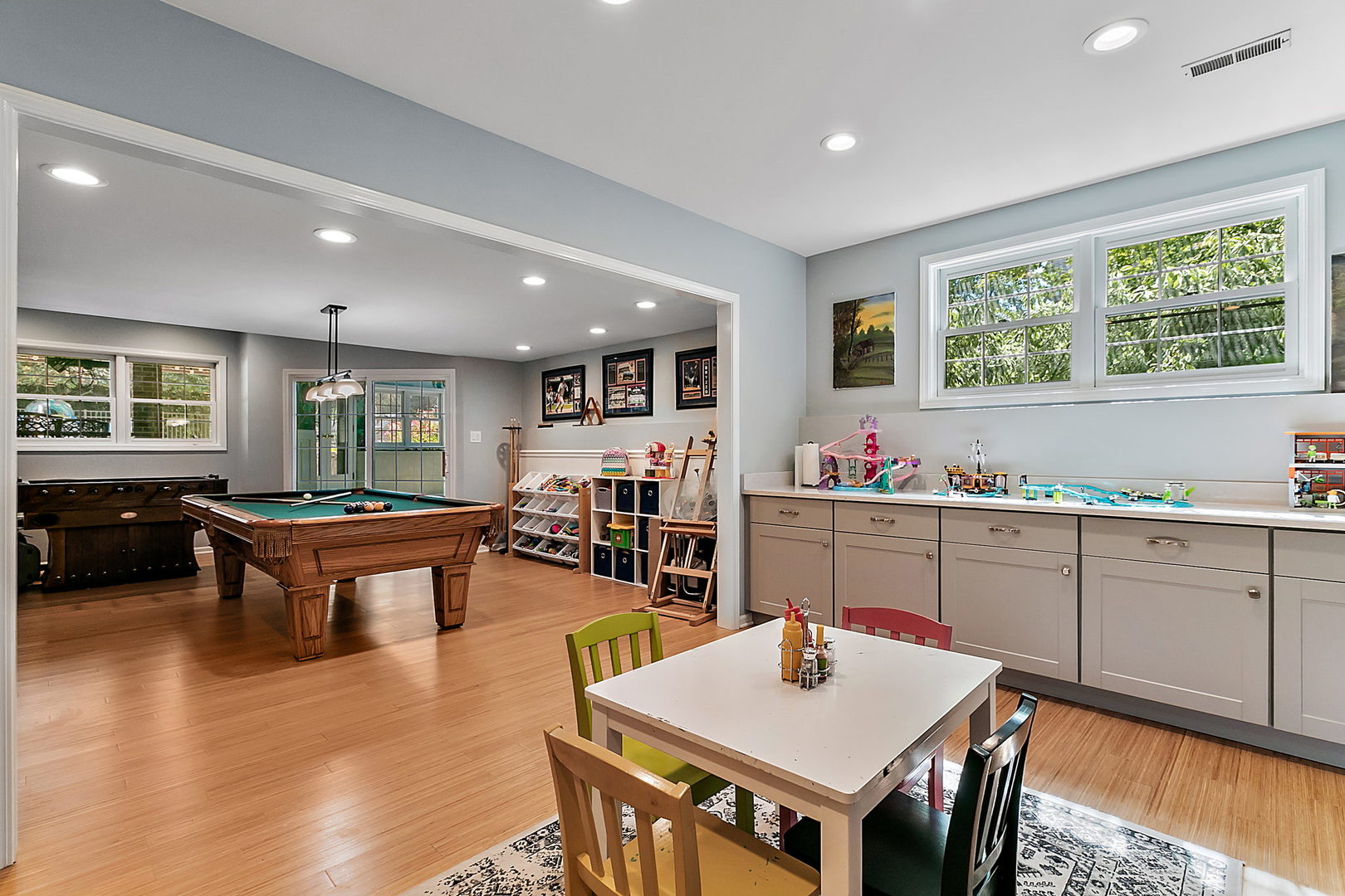 236 Sherlock Street, Frankfort, IL 60423